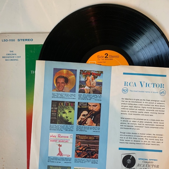 HAIR Broadway Recording Vinyl - Picture 3 of 3